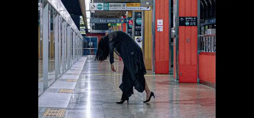 オクス駅お化け 場面写真 1