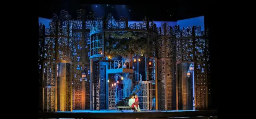 METライブビューイング2024-25／モーツァルト『フィガロの結婚』 場面写真 1