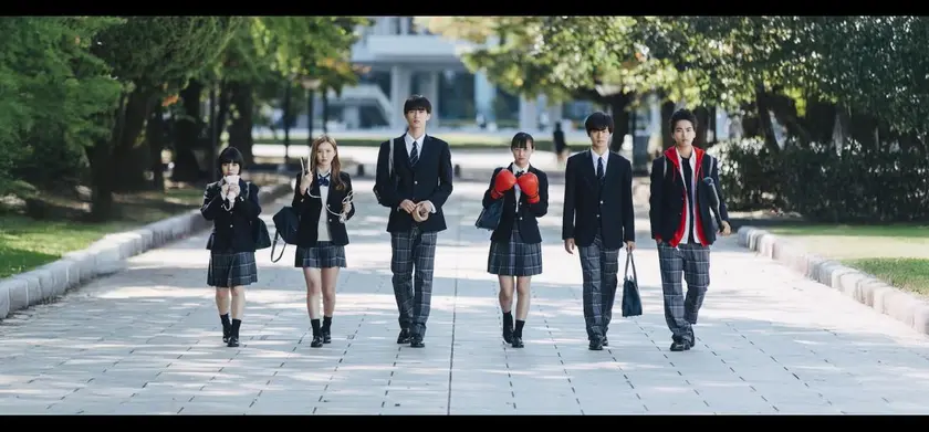 6人ぼっち 場面写真 1