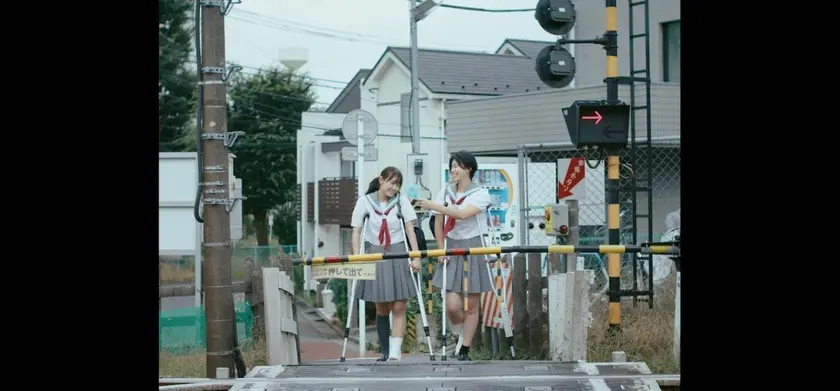 2人のギブス 場面写真 1