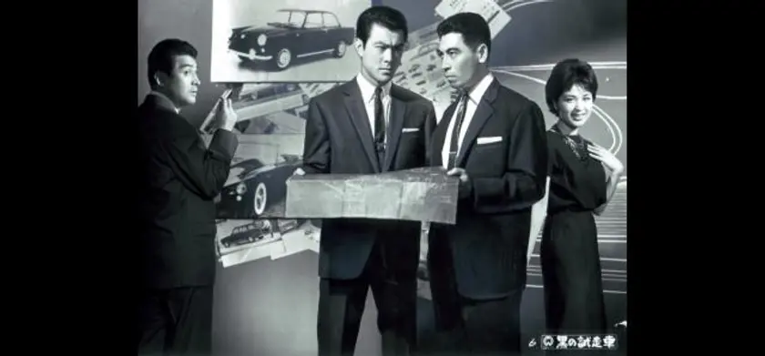 黒の試走車（テストカー） 場面写真 1