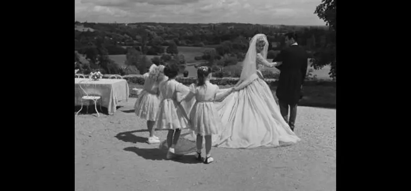 花嫁はあまりにも美しい（1956） 場面写真 2