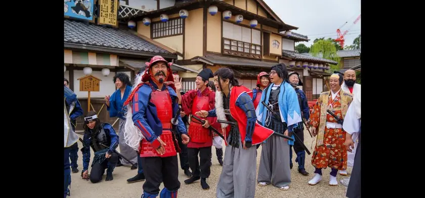 有吉の壁 劇場版アドリブ大河「面白城の18人」／映画「京佳お嬢様と奥田執事～京佳お嬢様パリへ行く～」 場面写真 2