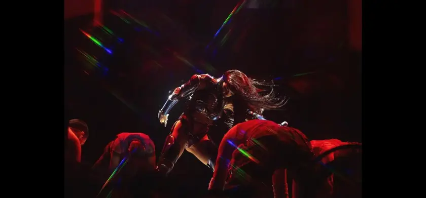 Katy Perry：THE LIFETIMES TOUR - LIVE FROM PARIS 場面写真 2
