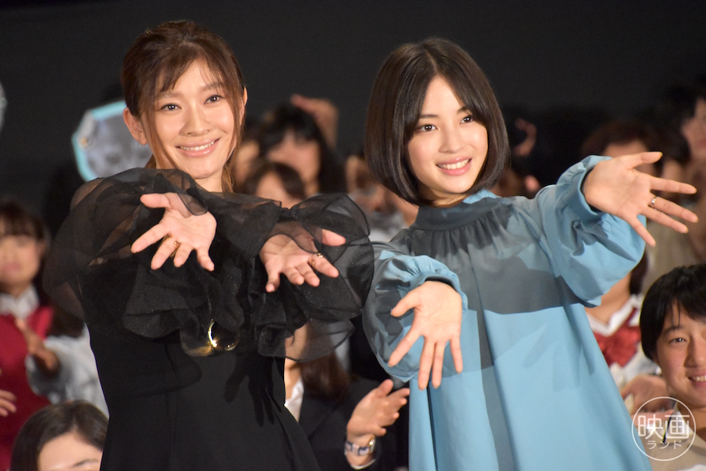 広瀬すず コギャル ハンパない 90年代jkの ハイテンションっぷり に苦戦 Sunny 女子限定制服試写会 18年8月21日 Biglobeニュース