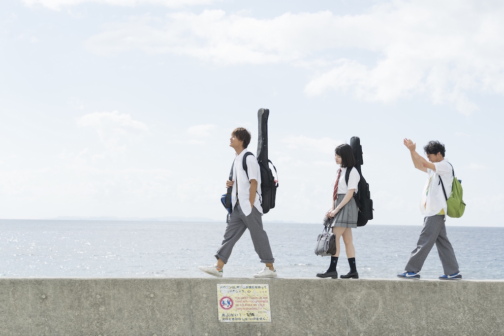 佐野勇斗らが全編沖縄ロケで撮影、『小さな恋のうた』MONGOL800の楽曲流れる予告解禁